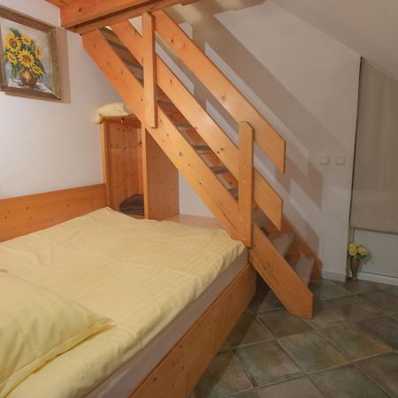 Mama'S House Hostel Cerklje na Gorenjskem Ngoại thất bức ảnh